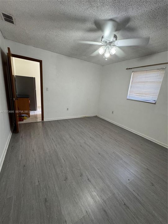 В аренду: $1,800 (1 спален, 1 ванн, 600 Квадратных фут)
