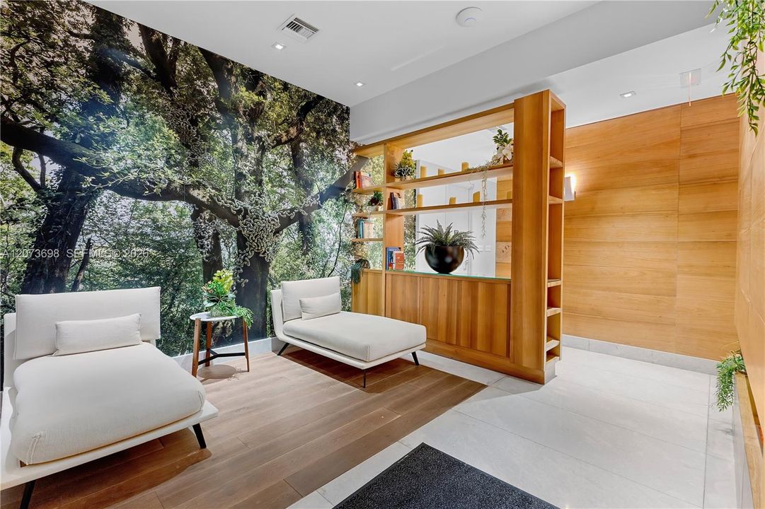 В аренду: $4,950 (1 спален, 1 ванн, 975 Квадратных фут)