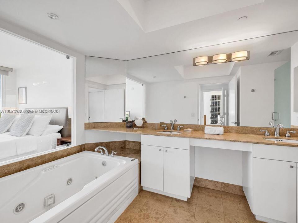 For Rent: $8,400 (2 beds, 2 baths, 1380 Square Feet)