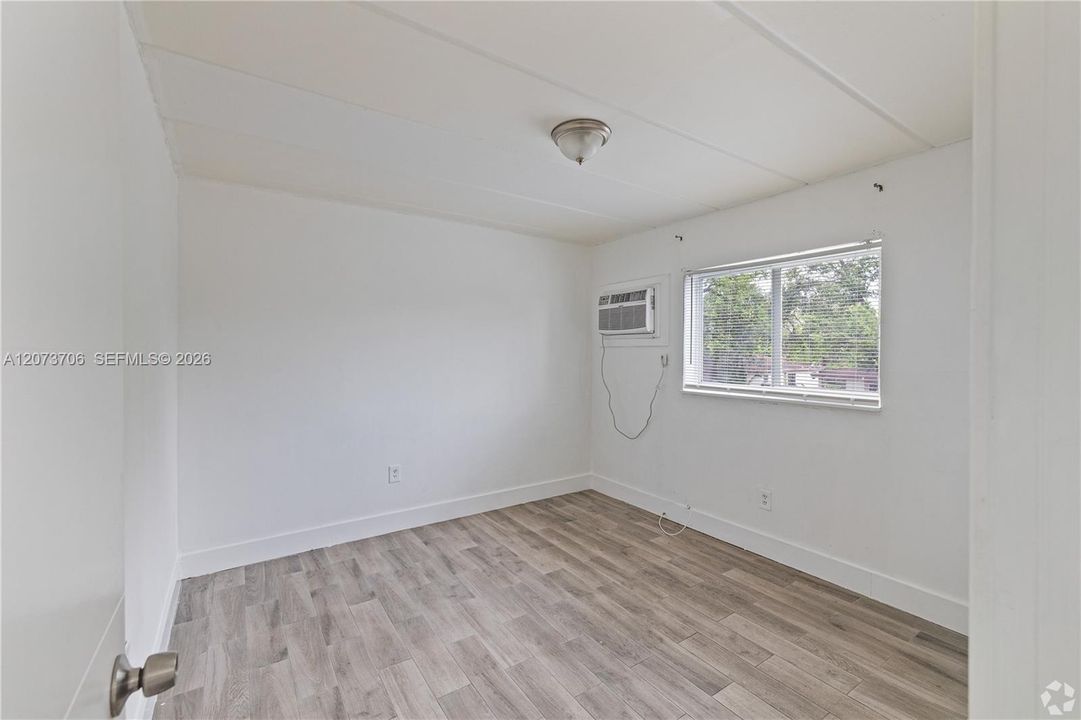В аренду: $1,799 (1 спален, 1 ванн, 0 Квадратных фут)