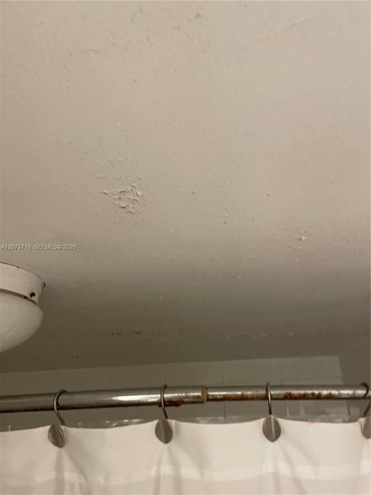 En Venta: $215,000 (2 camas, 1 baños, 880 Pies cuadrados)