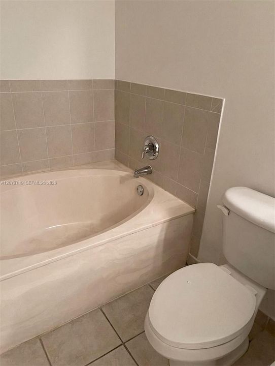 For Sale: $285,000 (4 beds, 2 baths, 1846 Square Feet)