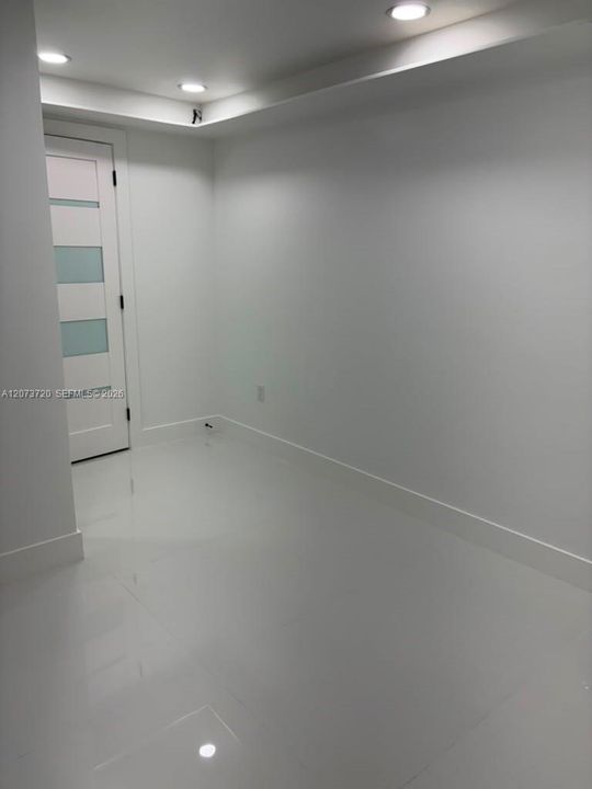 For Rent: $6,000 (3 beds, 2 baths, 1967 Square Feet)