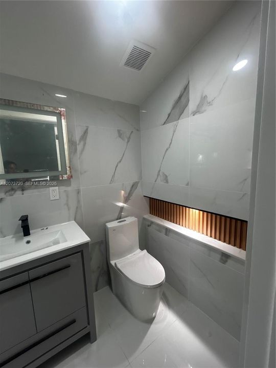 For Rent: $6,000 (3 beds, 2 baths, 1967 Square Feet)