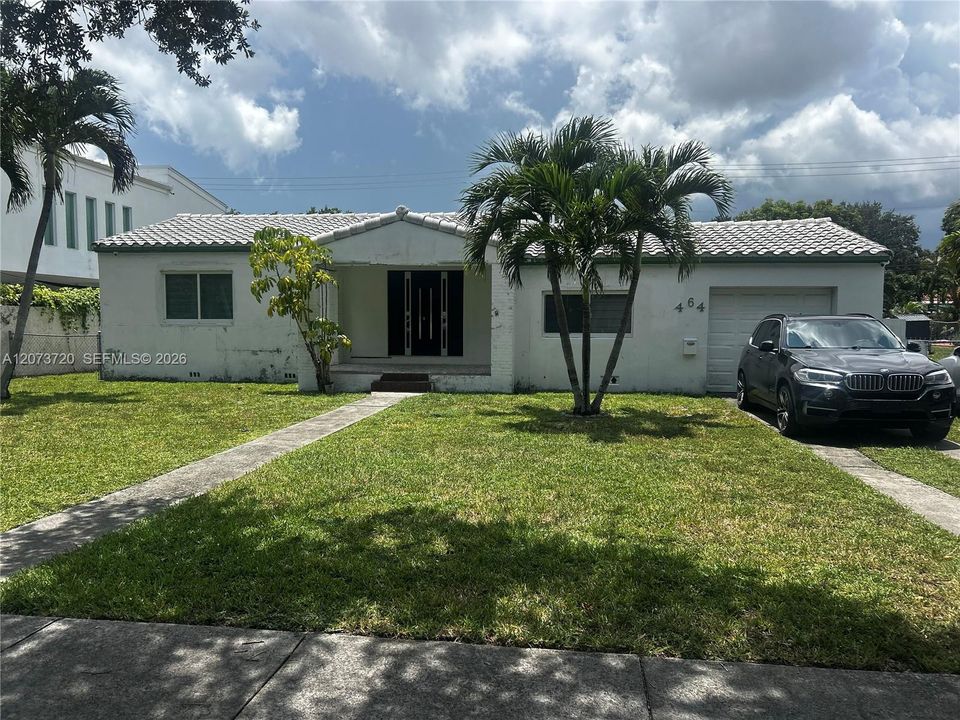 For Rent: $6,000 (3 beds, 2 baths, 1967 Square Feet)
