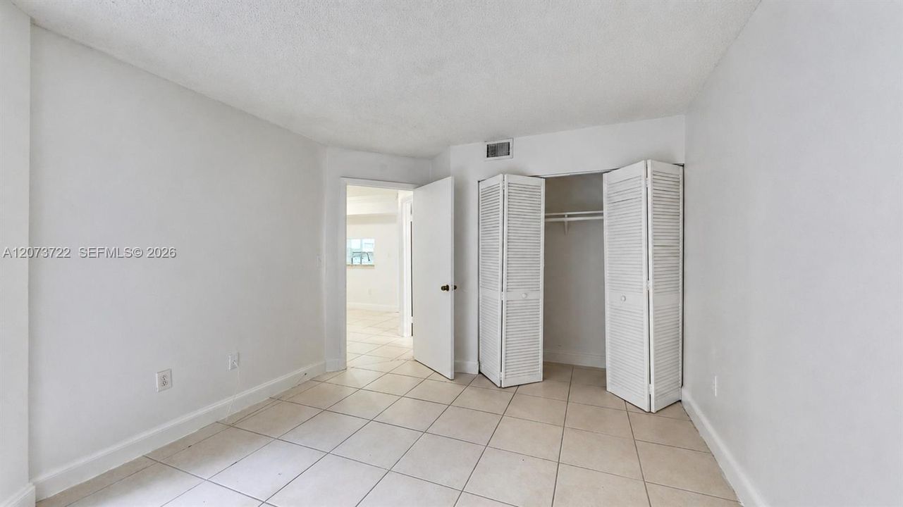 En Venta: $185,000 (2 camas, 1 baños, 828 Pies cuadrados)