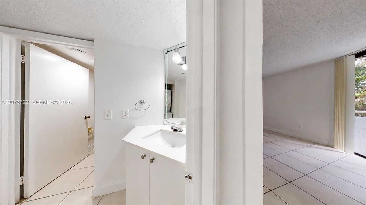 En Venta: $185,000 (2 camas, 1 baños, 828 Pies cuadrados)