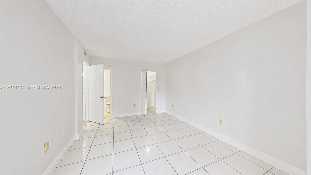 En Venta: $180,000 (1 camas, 1 baños, 796 Pies cuadrados)