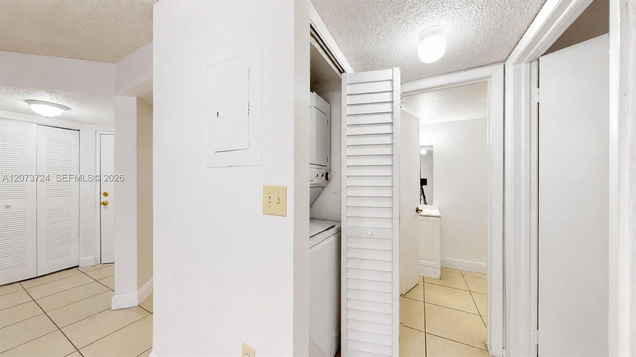 En Venta: $180,000 (1 camas, 1 baños, 796 Pies cuadrados)
