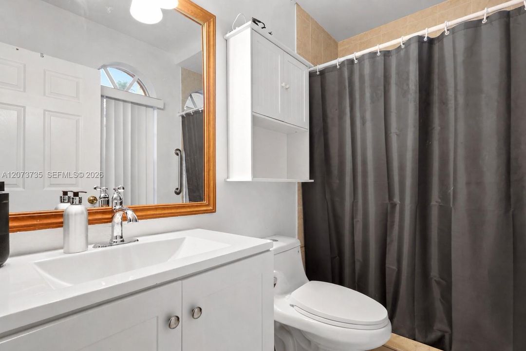 For Sale: $749,000 (3 beds, 2 baths, 1160 Square Feet)