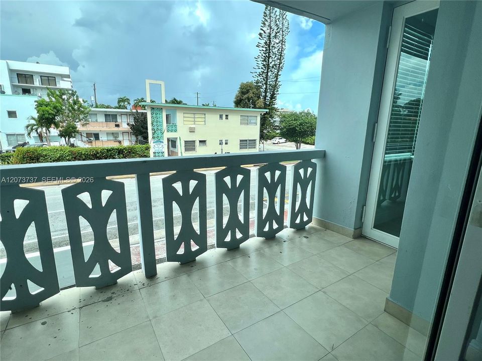В аренду: $2,200 (1 спален, 1 ванн, 864 Квадратных фут)