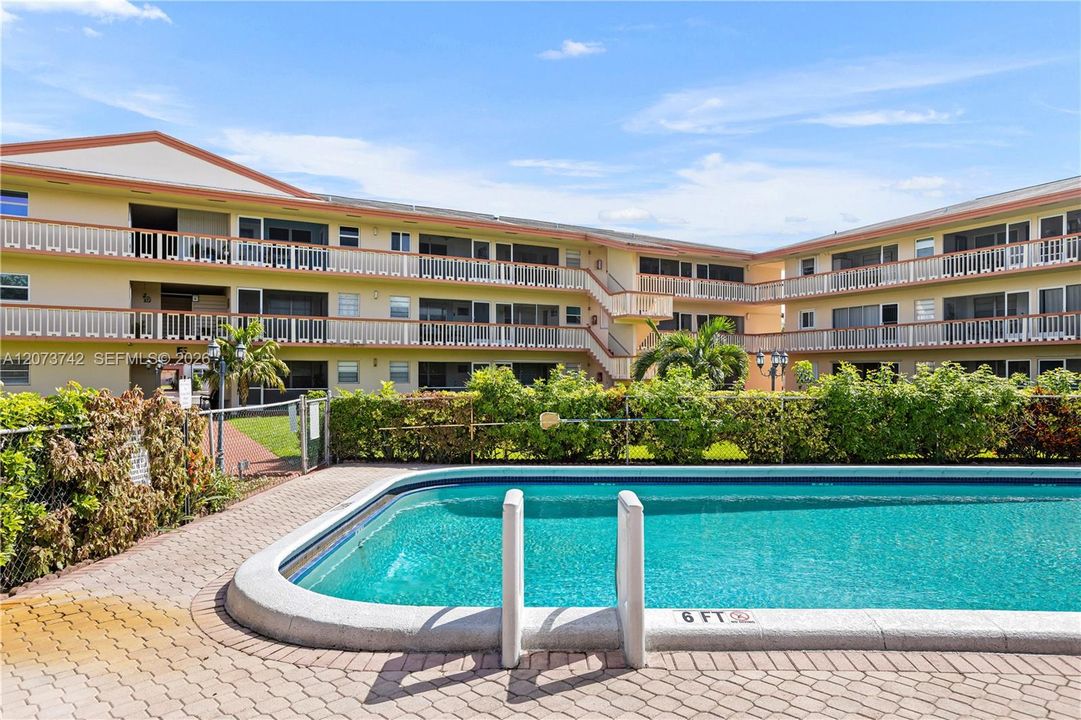 En Venta: $185,000 (2 camas, 2 baños, 968 Pies cuadrados)