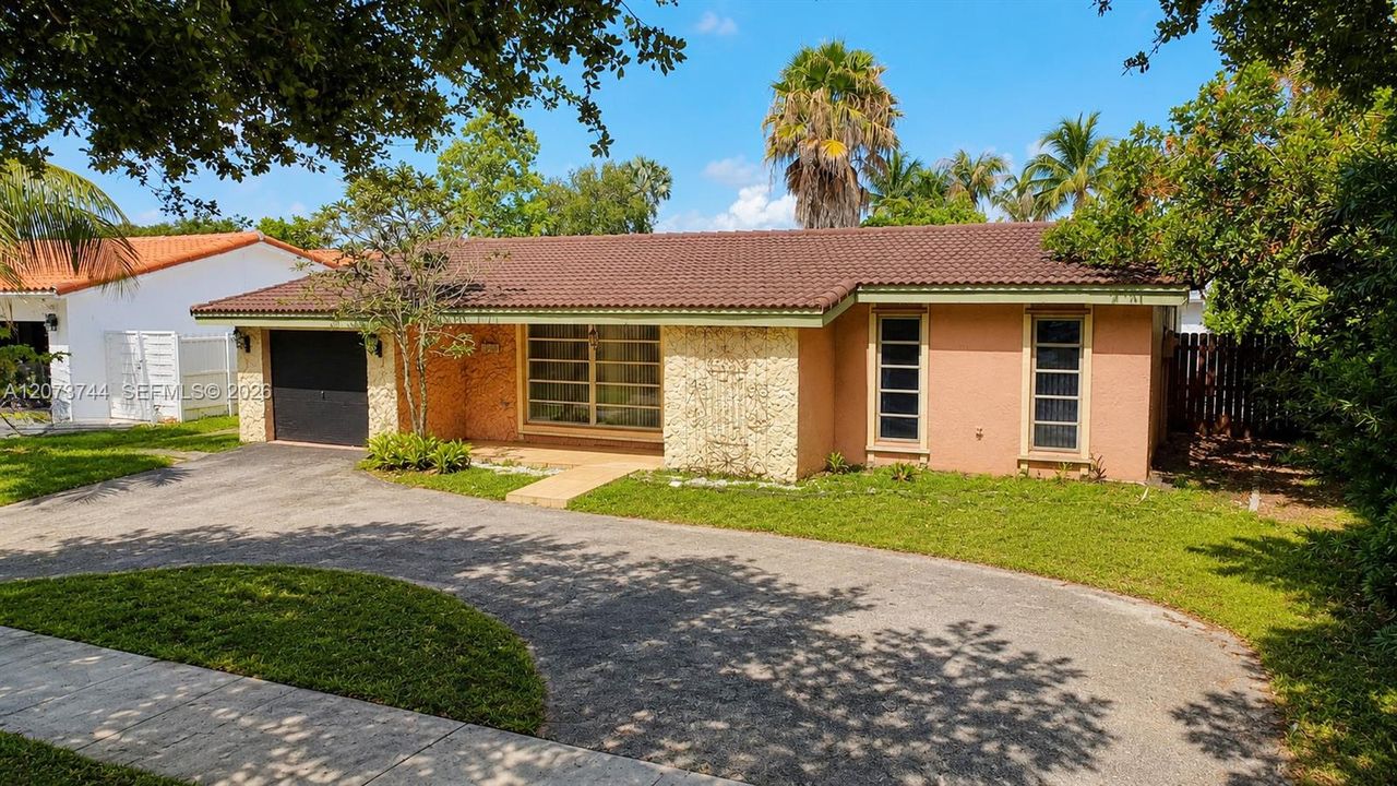 En Venta: $520,000 (3 camas, 2 baños, 1271 Pies cuadrados)
