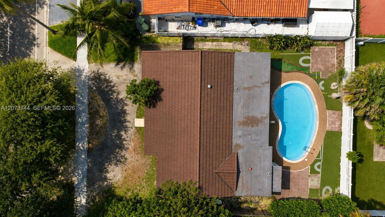 En Venta: $520,000 (3 camas, 2 baños, 1271 Pies cuadrados)