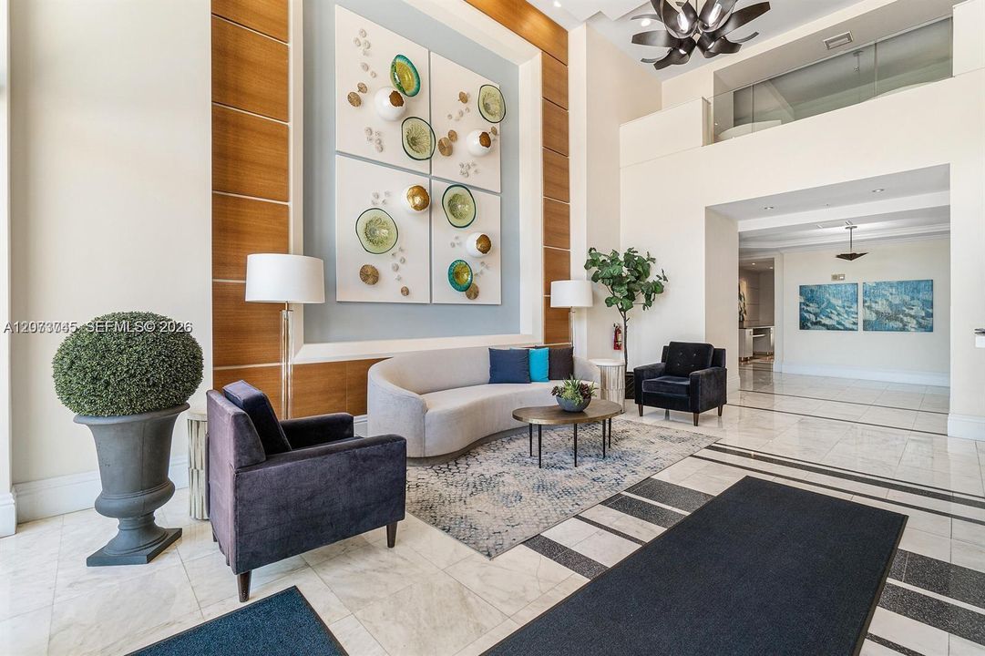 For Rent: $3,050 (1 beds, 1 baths, 782 Square Feet)