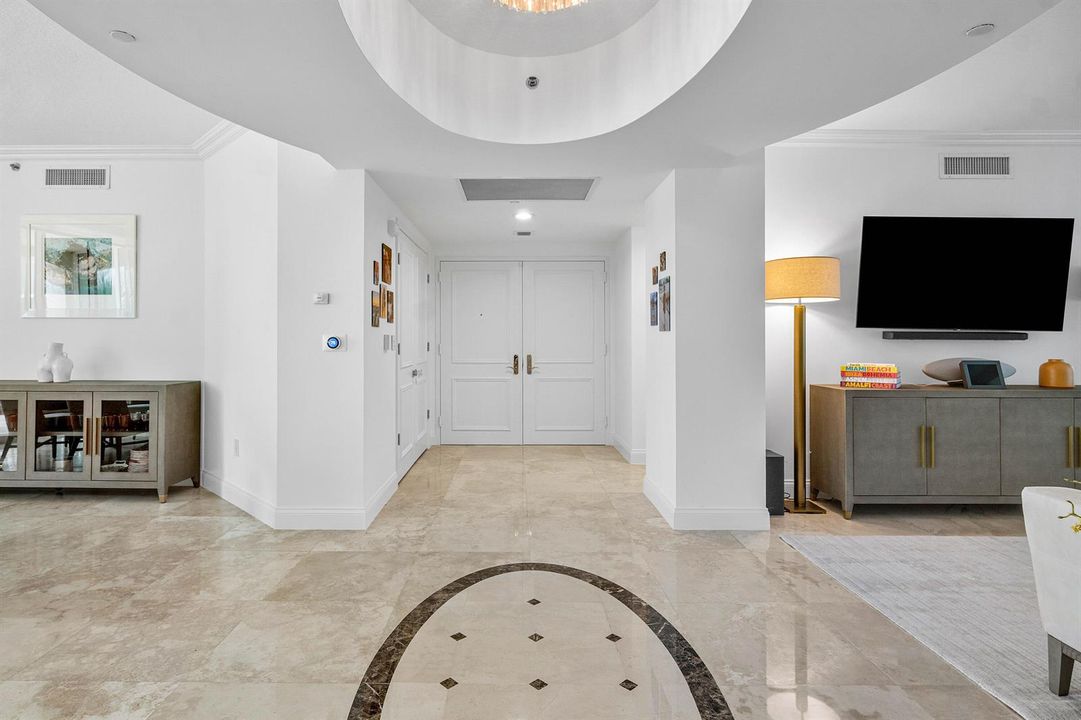 FOYER
