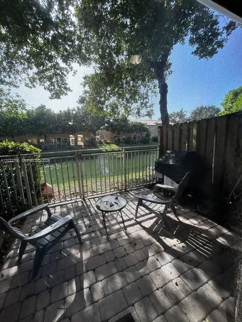 For Sale: $370,000 (3 beds, 2 baths, 1616 Square Feet)