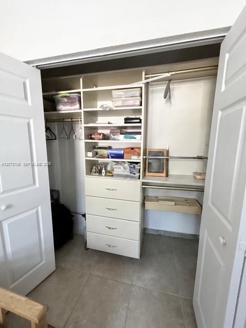 For Sale: $370,000 (3 beds, 2 baths, 1616 Square Feet)