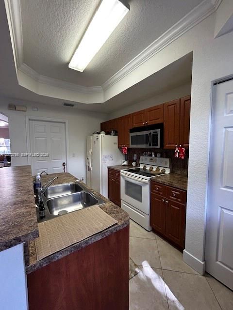For Sale: $370,000 (3 beds, 2 baths, 1616 Square Feet)