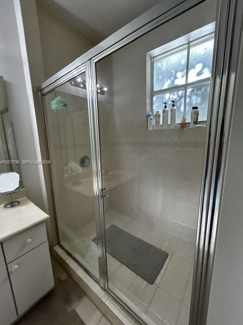 For Sale: $370,000 (3 beds, 2 baths, 1616 Square Feet)