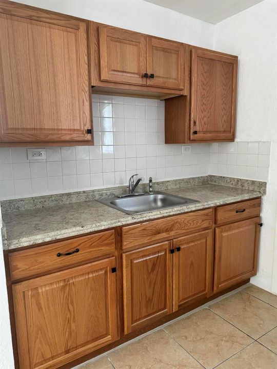New Kitchen Cabinets