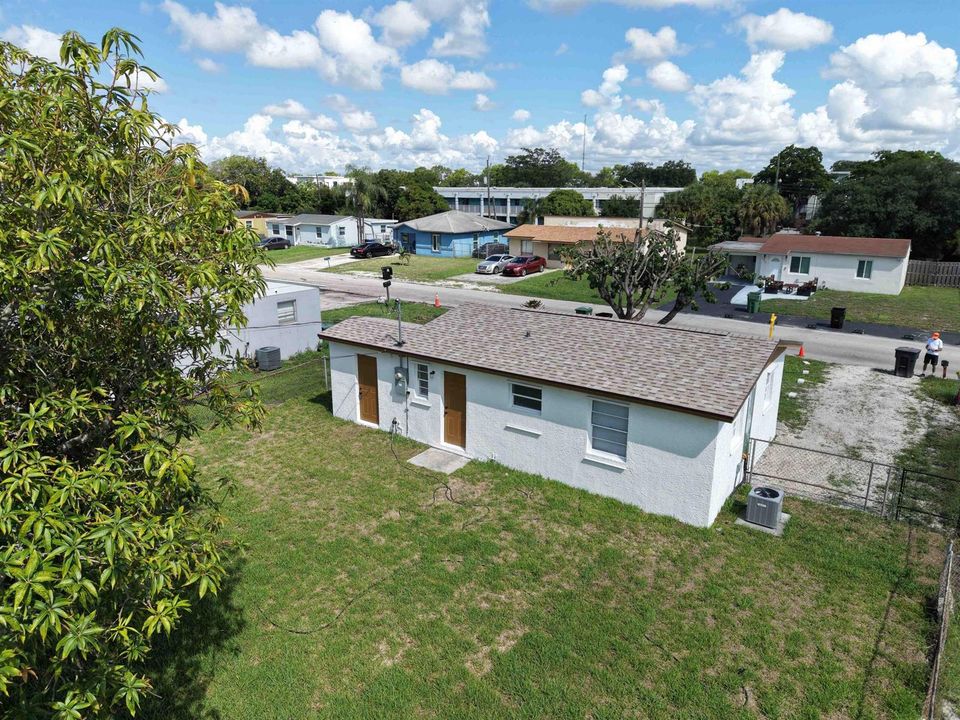 New Roof Large Fenced Lot