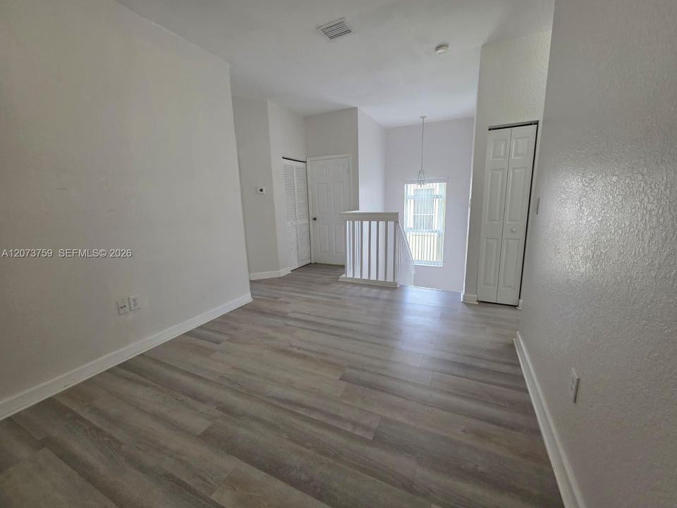 For Rent: $3,200 (3 beds, 2 baths, 1758 Square Feet)