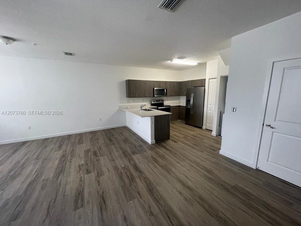 En Renta: $2,599 (2 camas, 2 baños, 1262 Pies cuadrados)