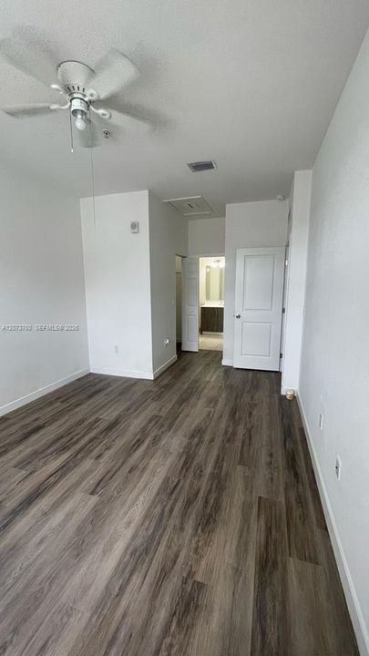 En Renta: $2,599 (2 camas, 2 baños, 1262 Pies cuadrados)