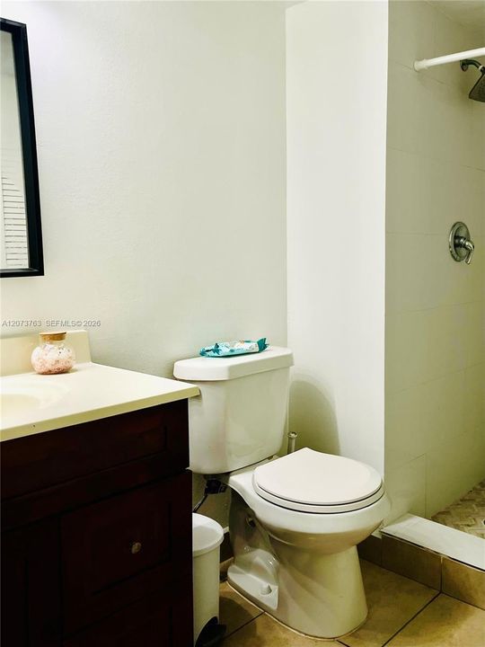 For Sale: $340,000 (2 beds, 2 baths, 1231 Square Feet)