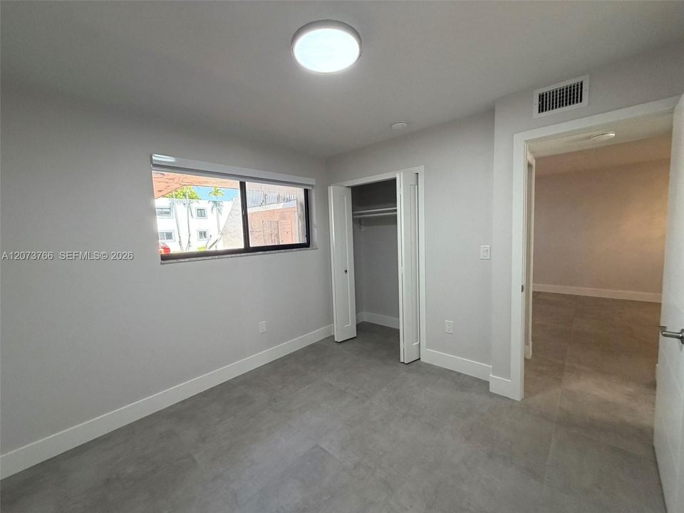 For Rent: $2,650 (2 beds, 2 baths, 888 Square Feet)