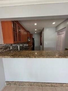 For Rent: $3,200 (3 beds, 2 baths, 1350 Square Feet)