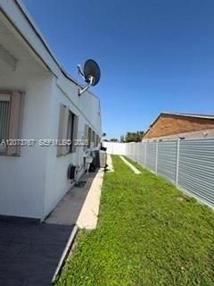 For Rent: $3,200 (3 beds, 2 baths, 1350 Square Feet)