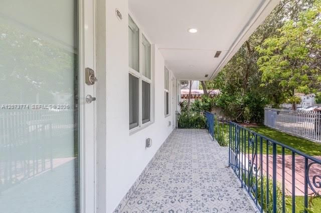 For Rent: $1,600 (0 beds, 1 baths, 5184 Square Feet)