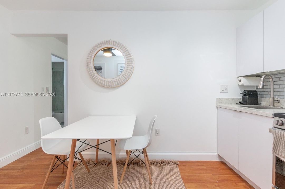 For Rent: $1,600 (0 beds, 1 baths, 5184 Square Feet)