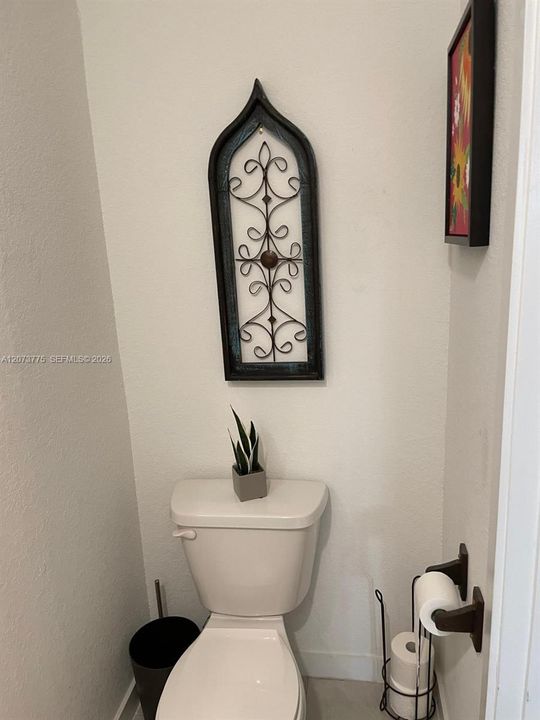 For Rent: $2,200 (2 beds, 2 baths, 1208 Square Feet)