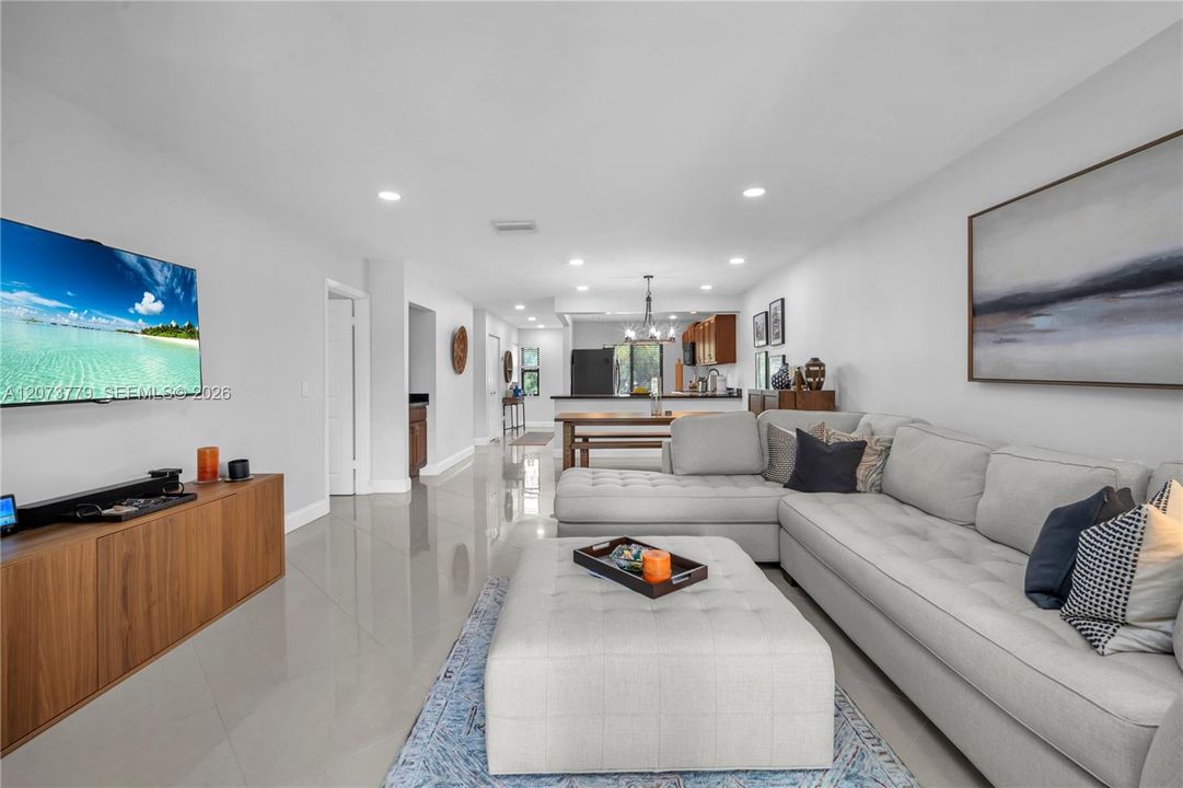 En Venta: $279,900 (2 camas, 2 baños, 1216 Pies cuadrados)