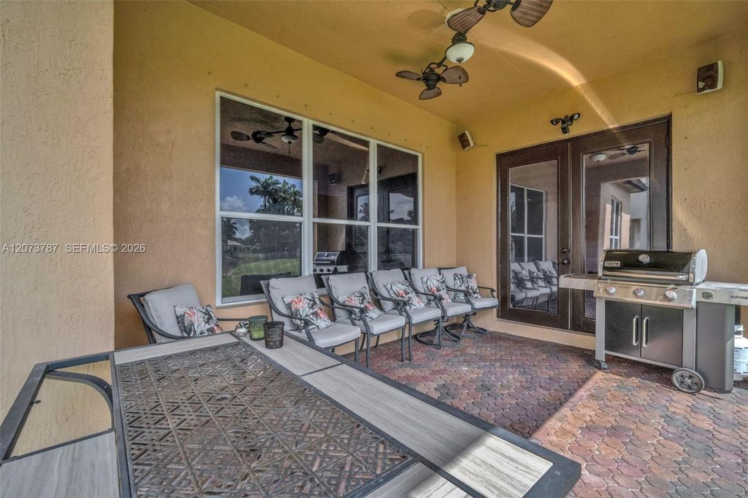 For Sale: $1,217,402 (5 beds, 3 baths, 3526 Square Feet)