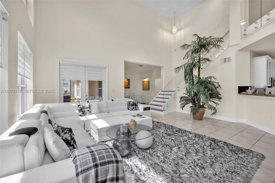 For Sale: $1,217,402 (5 beds, 3 baths, 3526 Square Feet)