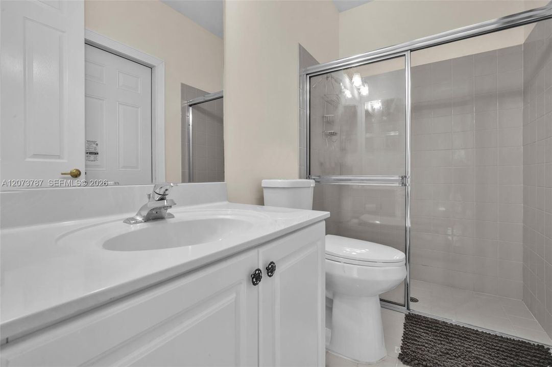 ground level full bathroom