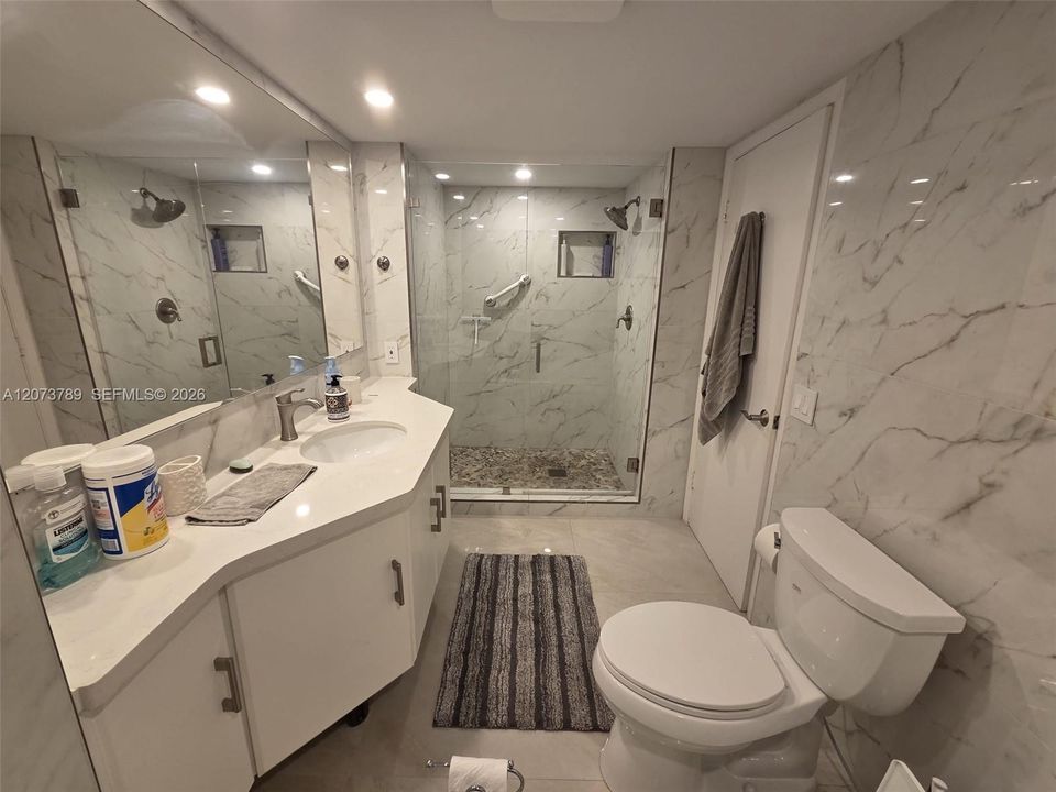 For Rent: $5,000 (2 beds, 2 baths, 1760 Square Feet)