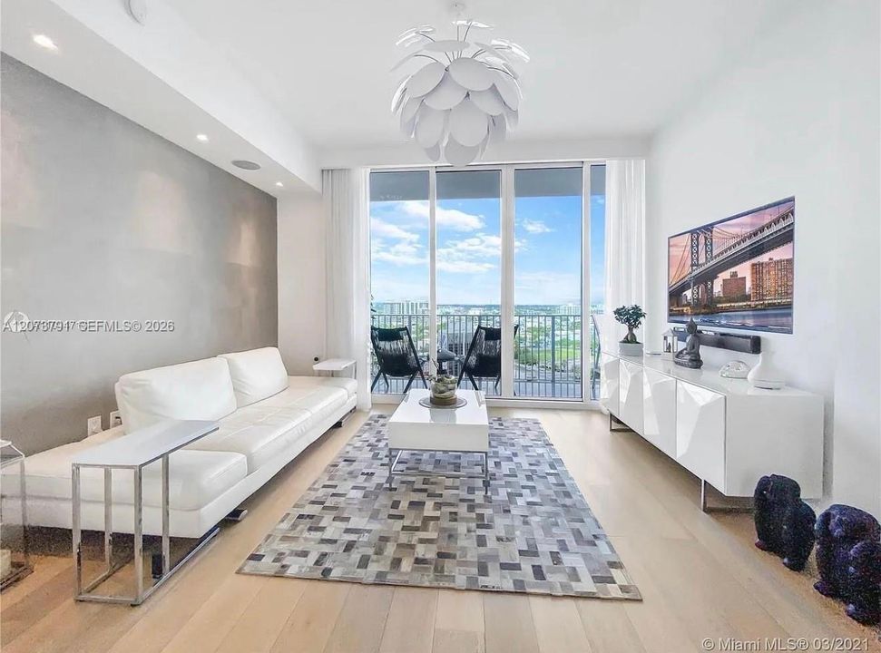 For Rent: $8,950 (2 beds, 2 baths, 1666 Square Feet)