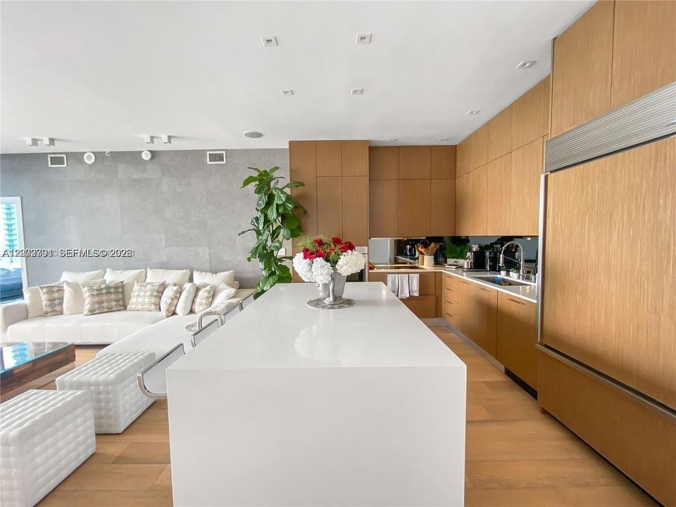 For Rent: $8,950 (2 beds, 2 baths, 1666 Square Feet)
