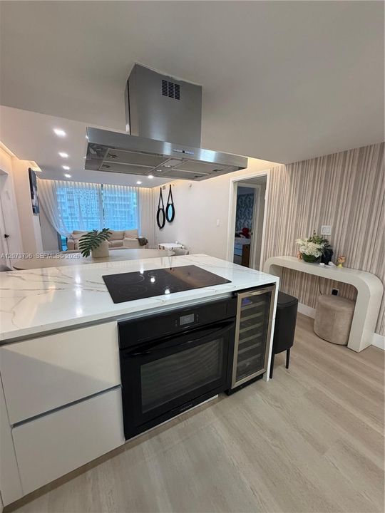 For Rent: $6,500 (3 beds, 2 baths, 1246 Square Feet)