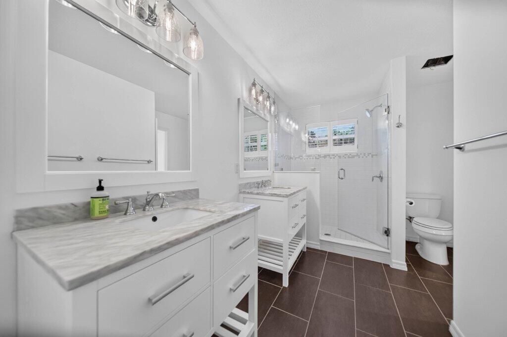 guestbath1.jpg-SMALL