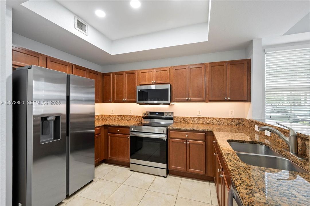 En Venta: $399,900 (3 camas, 2 baños, 1207 Pies cuadrados)