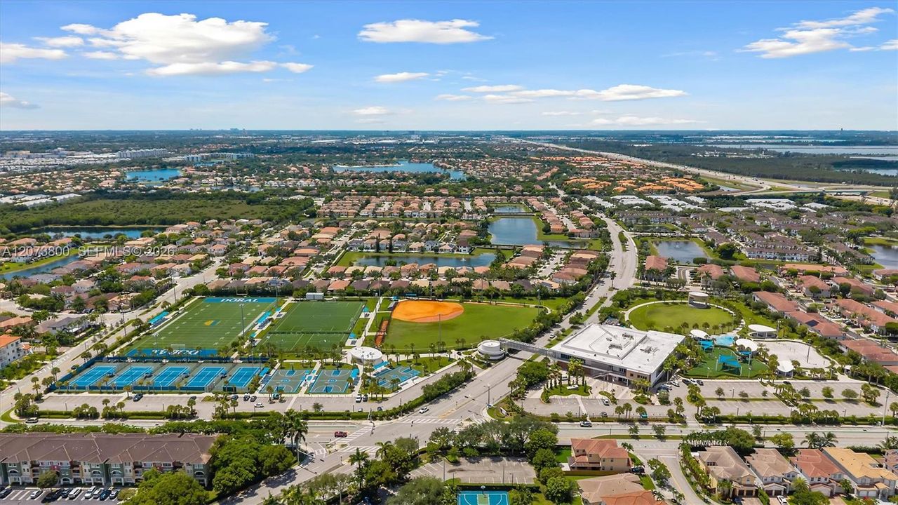 En Venta: $399,900 (3 camas, 2 baños, 1207 Pies cuadrados)