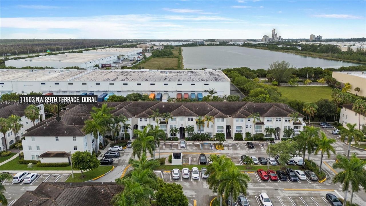 En Venta: $399,900 (3 camas, 2 baños, 1207 Pies cuadrados)
