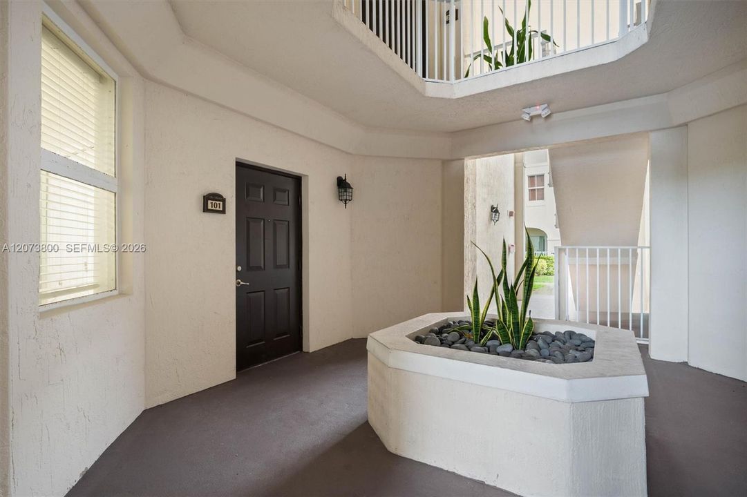 En Venta: $399,900 (3 camas, 2 baños, 1207 Pies cuadrados)