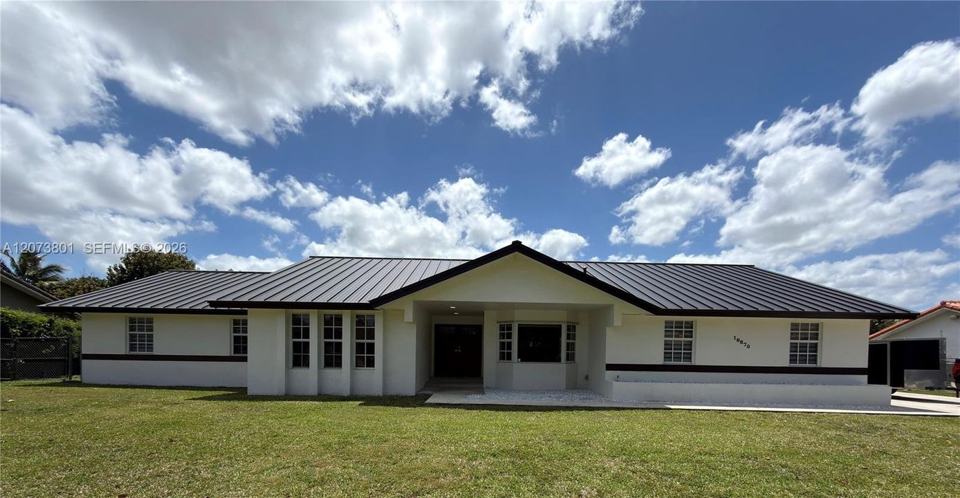 For Rent: $4,500 (4 beds, 2 baths, 2508 Square Feet)
